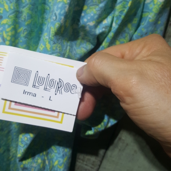 Lularoe Irma - Picture 2 of 3